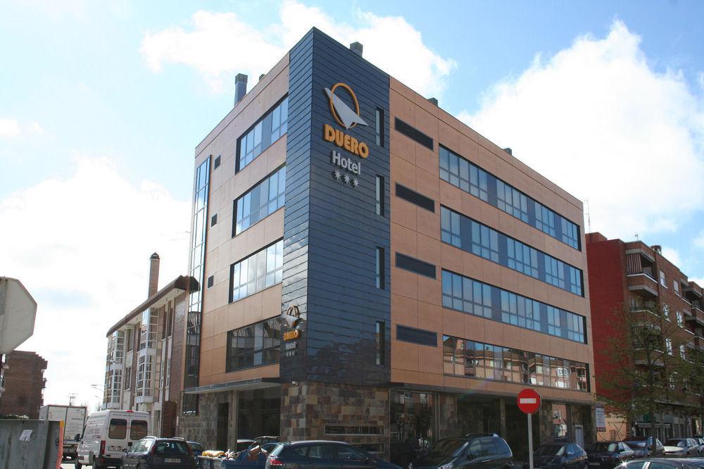 Hotel Duero Laguna de Duero Bagian luar foto